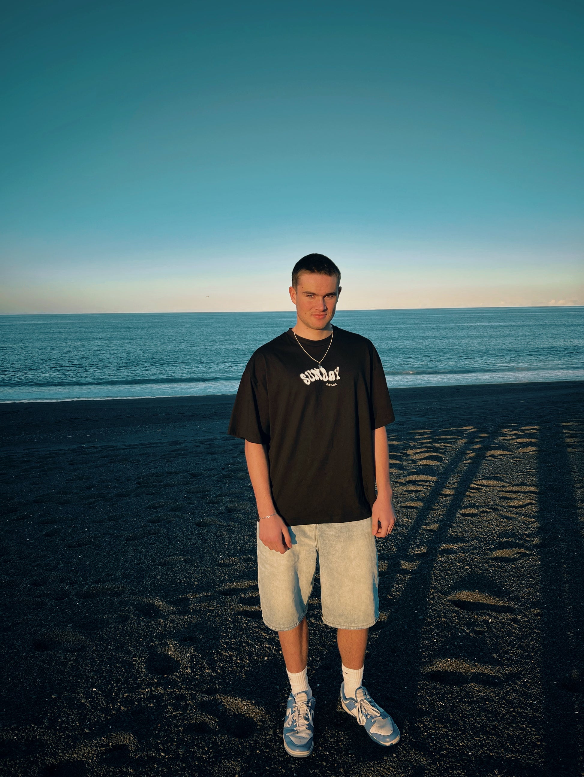 Sunday logo tee
